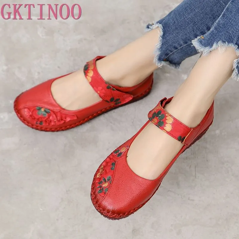 Flower Design Round Toe Soft Bottom Flat Shoes